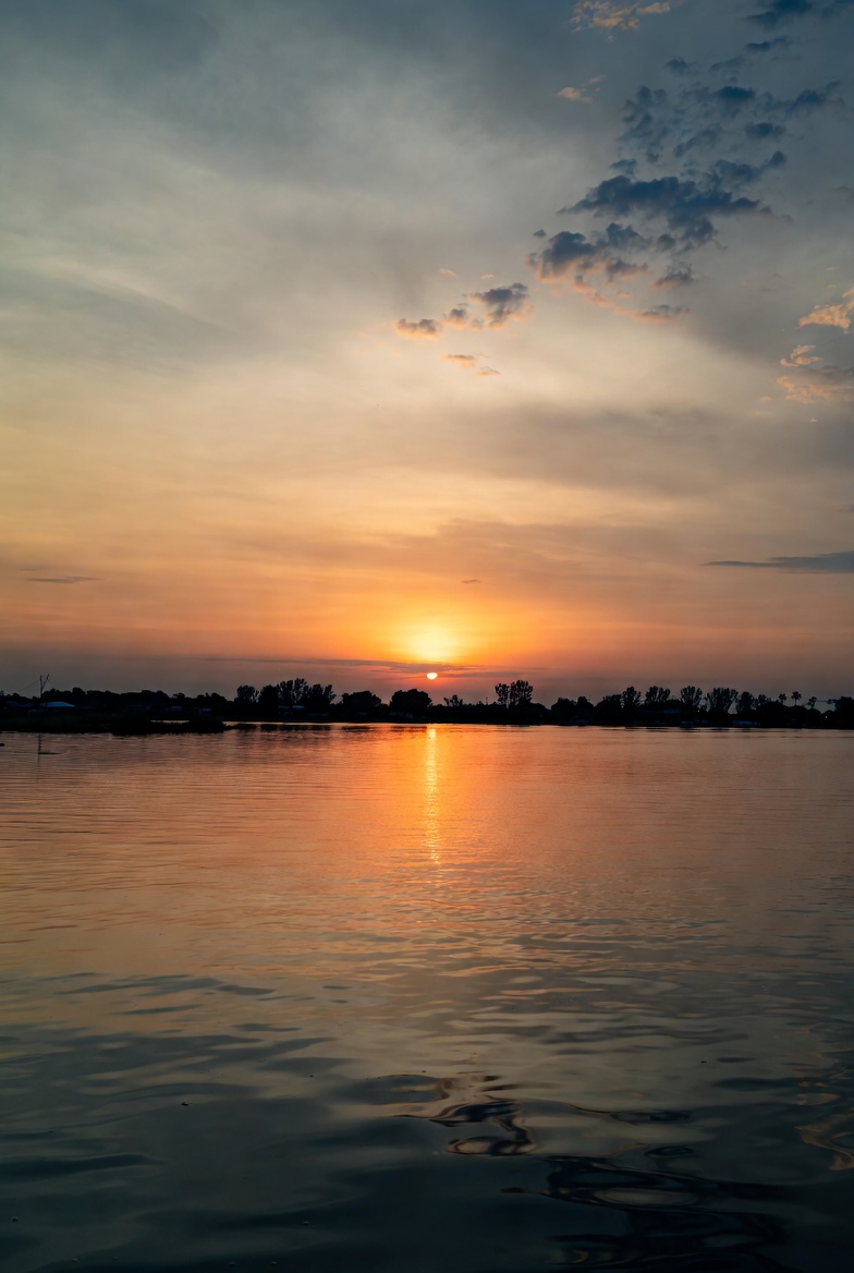 Menutup Hari dengan Irama yang Lebih Lembut